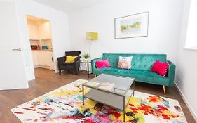 Chester Stays - Lovely Apartment In The Heart Of Chester With Free Parking